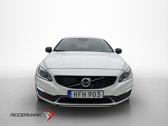 Volvo S60 Cross Country 2 of 28