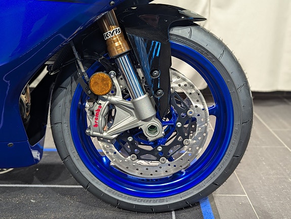 Yamaha YZF-R9 / Spara 5.000kr! / Icon Blue/ Omg lev! 11 of 17