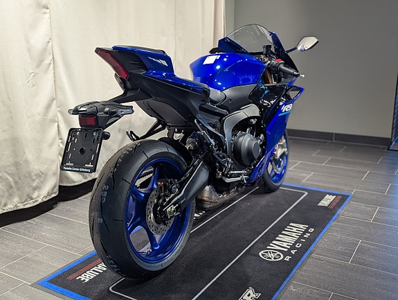 Yamaha YZF-R9 / Spara 5.000kr! / Icon Blue/ Omg lev! 5 of 17
