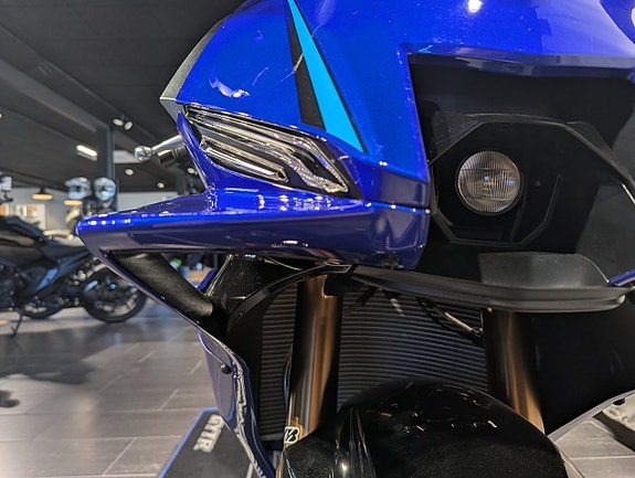 Yamaha YZF-R9 / Spara 5.000kr! / Icon Blue/ Omg lev! 16 of 17