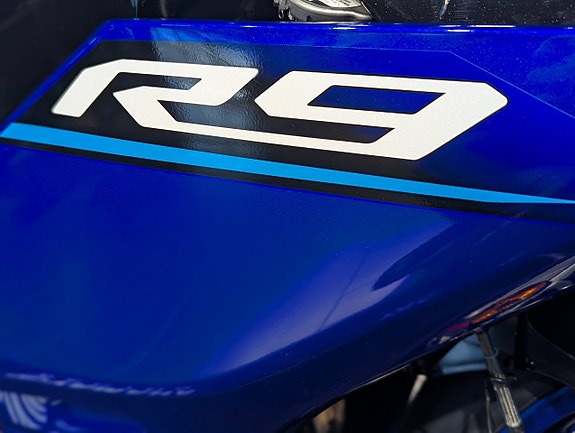 Yamaha YZF-R9 / Spara 5.000kr! / Icon Blue/ Omg lev! 12 of 17
