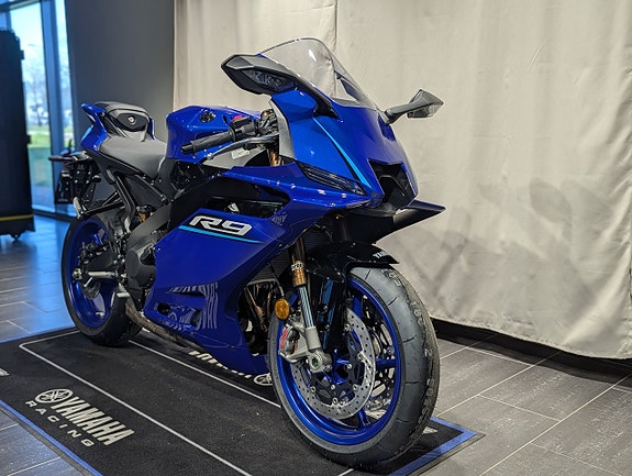 Yamaha YZF-R9 / Spara 5.000kr! / Icon Blue/ Omg lev! 2 of 17