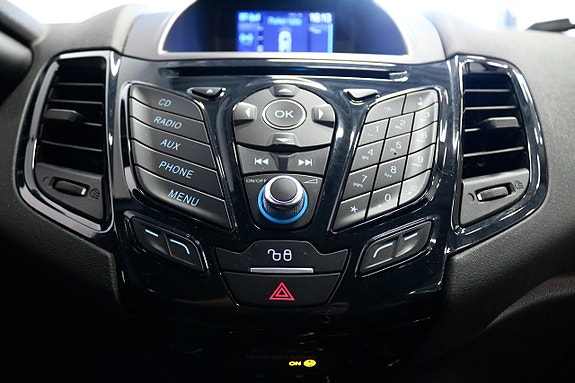 Ford Fiesta 16 of 22