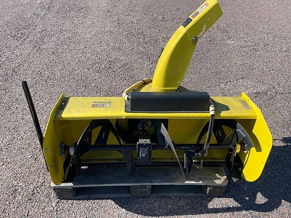 John Deere snowblower