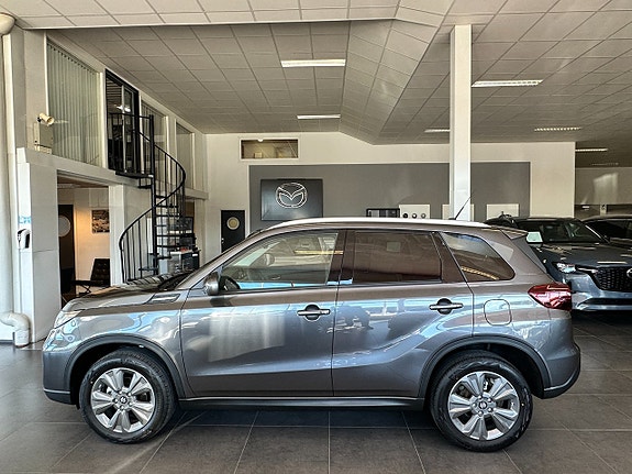 Suzuki Vitara 2 of 15