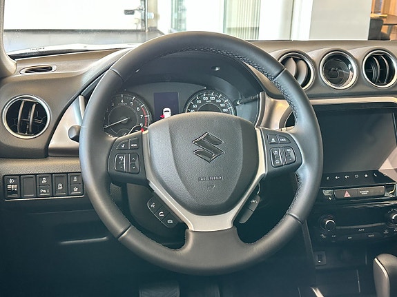 Suzuki Vitara 9 of 15
