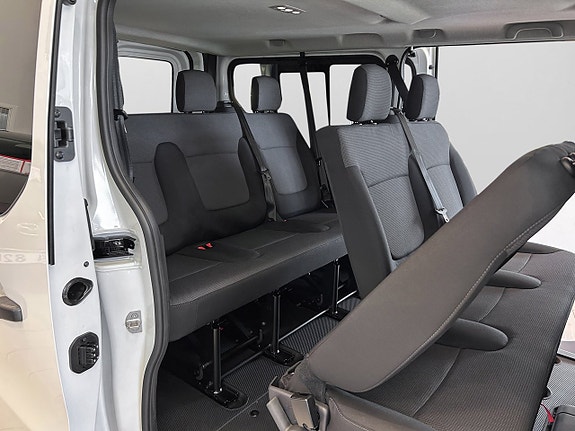 Nissan Primastar 14 of 16