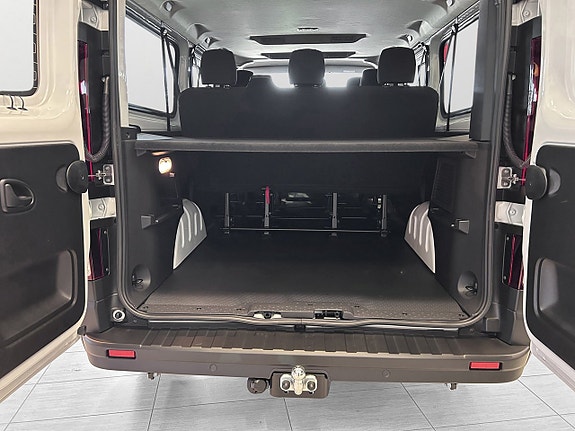 Nissan Primastar 5 of 16