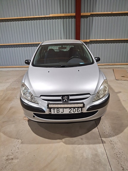 Peugeot 307 8 of 8