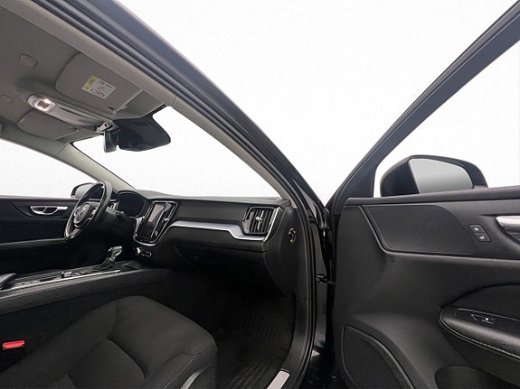 Volvo V60 Cross Country 26 of 30