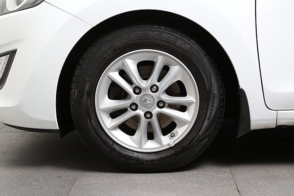 Hyundai i30 10 of 26