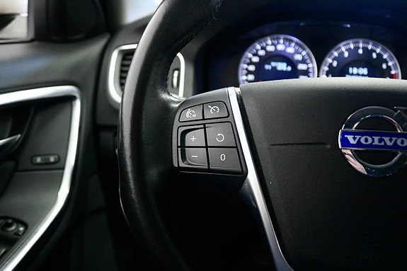 Volvo V60 12 of 18