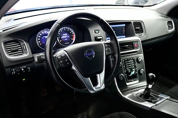 Volvo V60 9 of 18