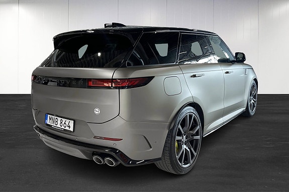 Land Rover Range Rover Sport 4 of 5