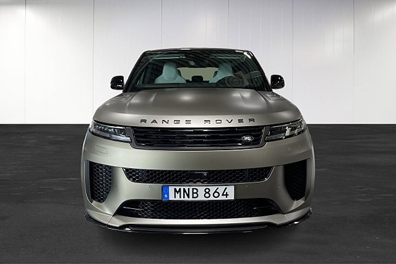 Land Rover Range Rover Sport 18 of 25