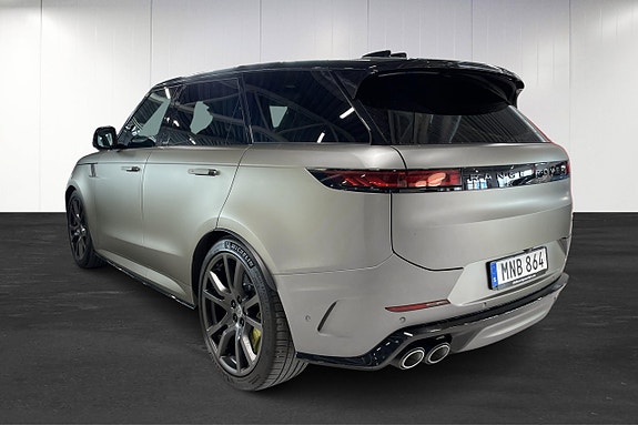 Land Rover Range Rover Sport 3 of 5