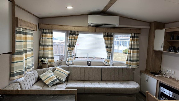 ABI Siviks camping Plats 562 – Populära Westcoast 32 i fint skick 2 of 10