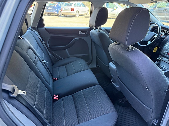 Ford Focus 6 of 9