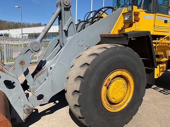 Volvo L 150 16 of 17
