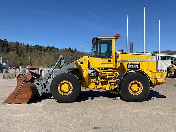 Volvo L 150 2 of 17