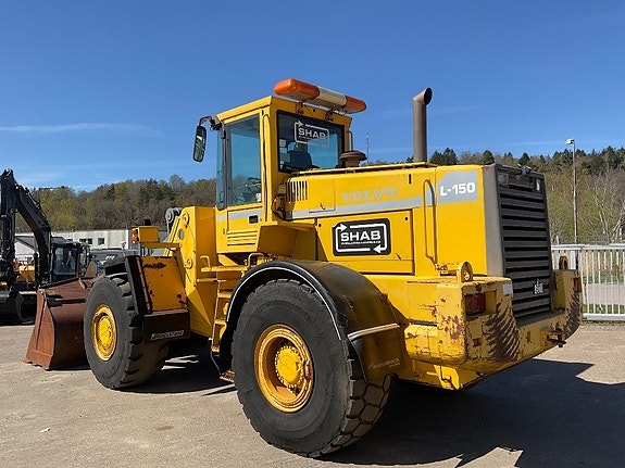 Volvo L 150 4 of 17
