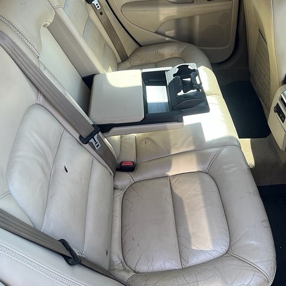 Volvo XC70 13 of 14