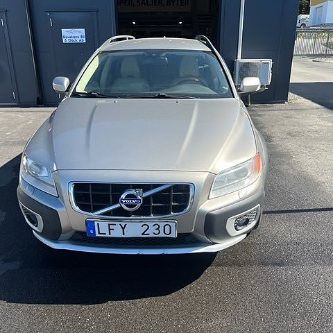 Volvo XC70 3 of 14