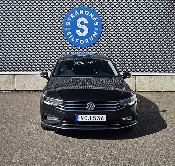 Volkswagen Passat 18 of 21