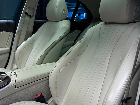 Mercedes-Benz E350 d 19 of 30