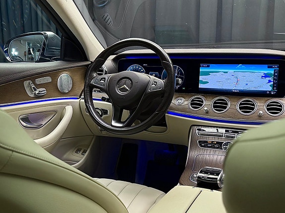 Mercedes-Benz E350 d 22 of 30