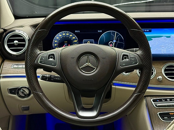 Mercedes-Benz E350 d 23 of 30
