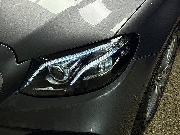 Mercedes-Benz E350 d 4 of 30