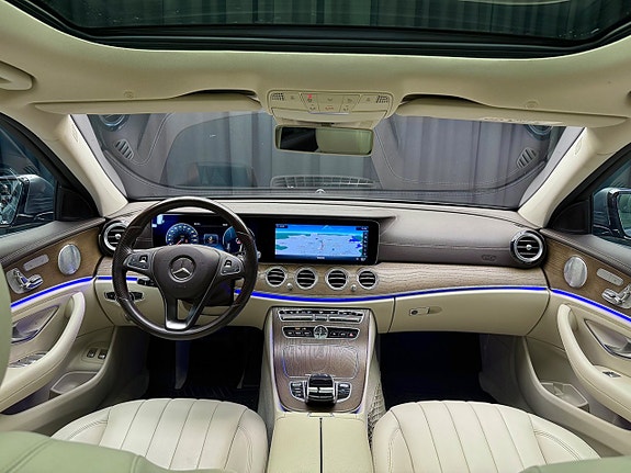 Mercedes-Benz E350 d 27 of 30