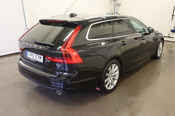 Volvo V90 4 of 20