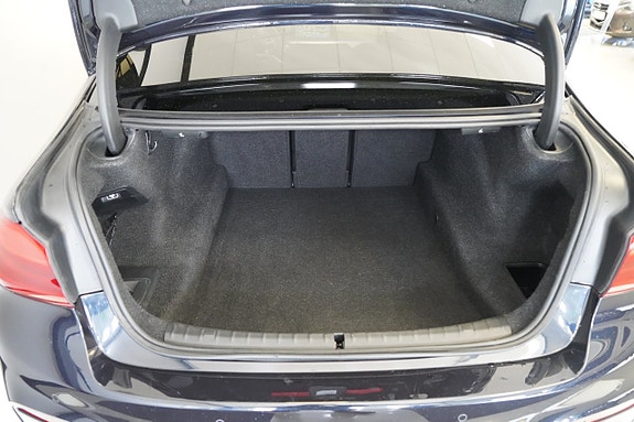 BMW 520d 8 of 14