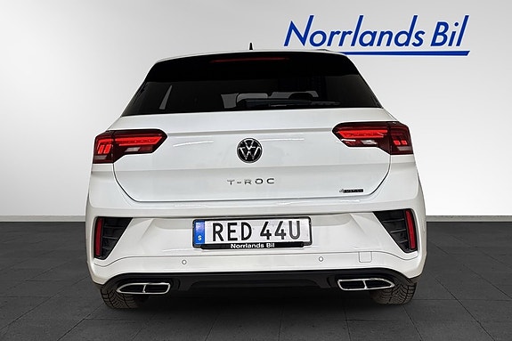 Volkswagen T-Roc 4 of 5