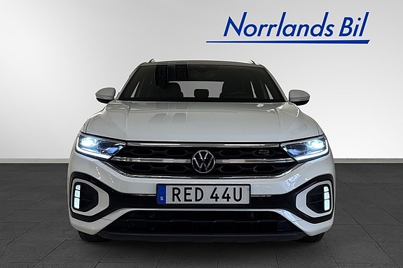 Volkswagen T-Roc 2 of 5