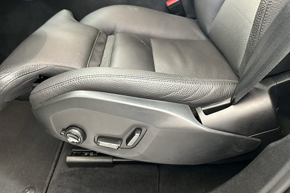 Volvo XC60 26 of 30