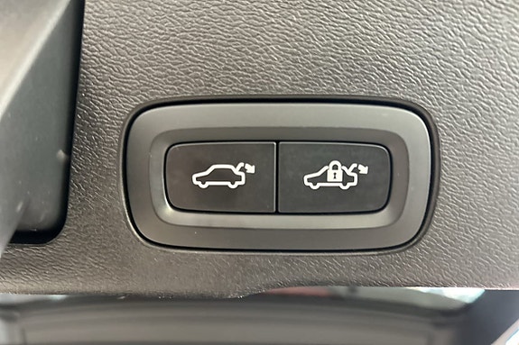 Volvo XC60 17 of 30