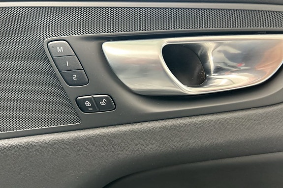 Volvo XC60 28 of 30