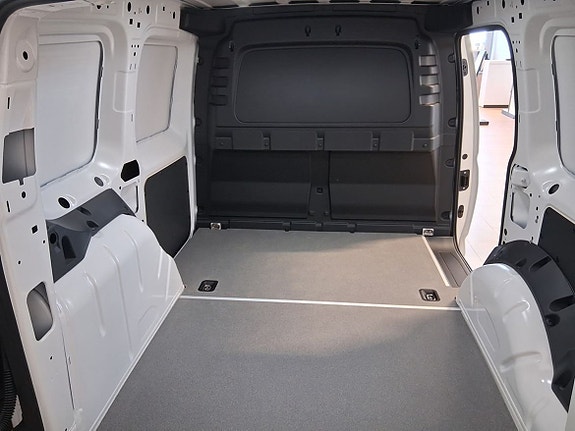 Volkswagen Caddy 13 of 14