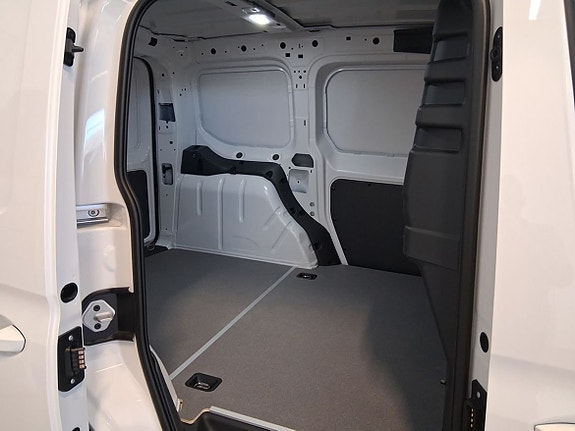 Volkswagen Caddy 11 of 14