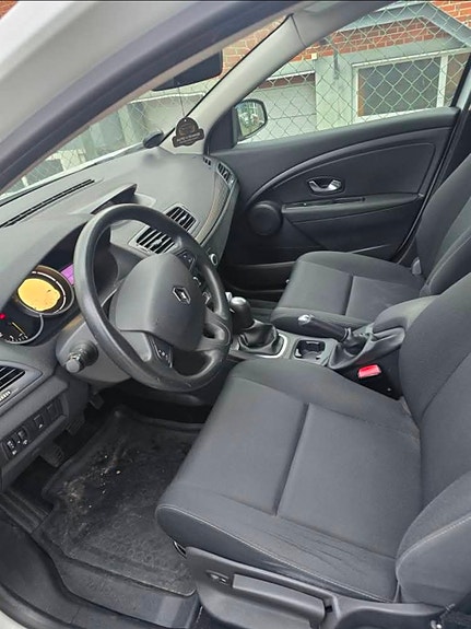 Renault Megane III 6 of 6