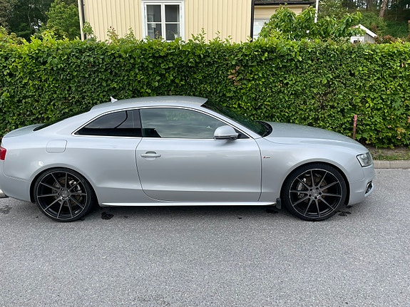 Audi A5 2 of 6