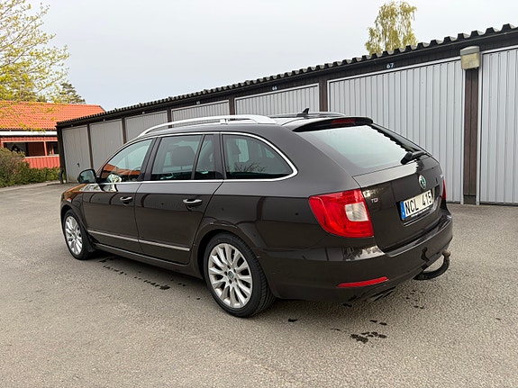 Skoda Superb 6 of 8