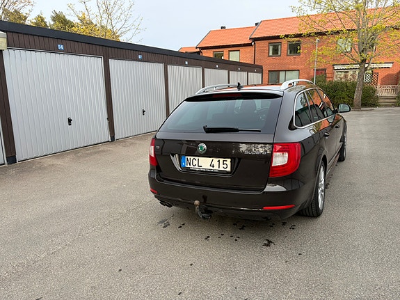 Skoda Superb 5 of 8