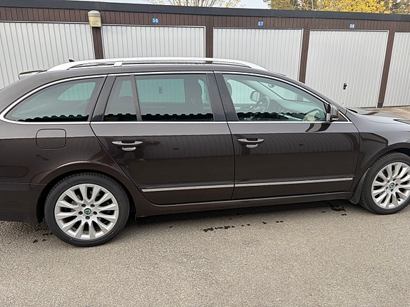 Skoda Superb 4 of 8