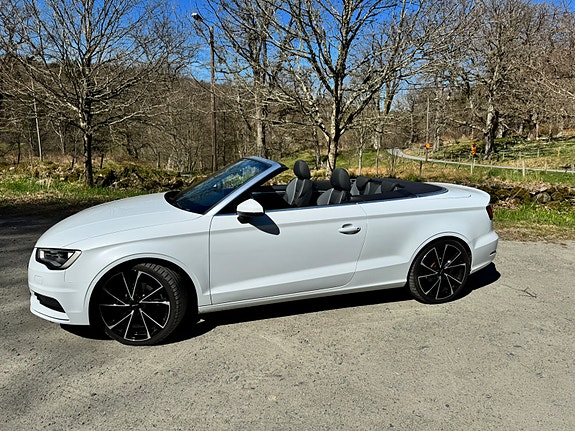 Audi Cabriolet 2 of 5
