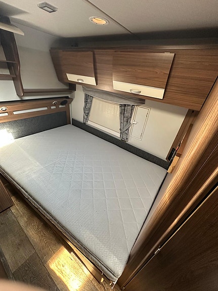 Polar 620 BK Selected 14 of 16