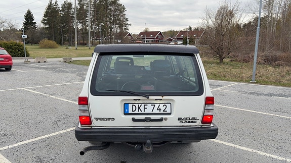 Volvo 240 6 of 30